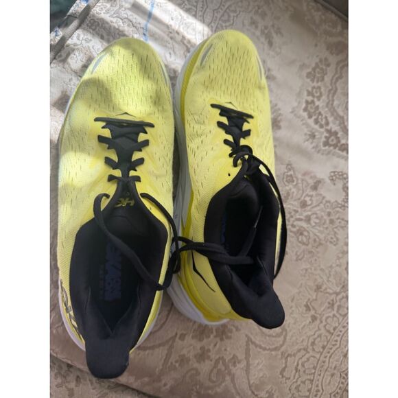 HOKA ONE CLIFTON 8 - men Running Shoes - SIZE  10,5